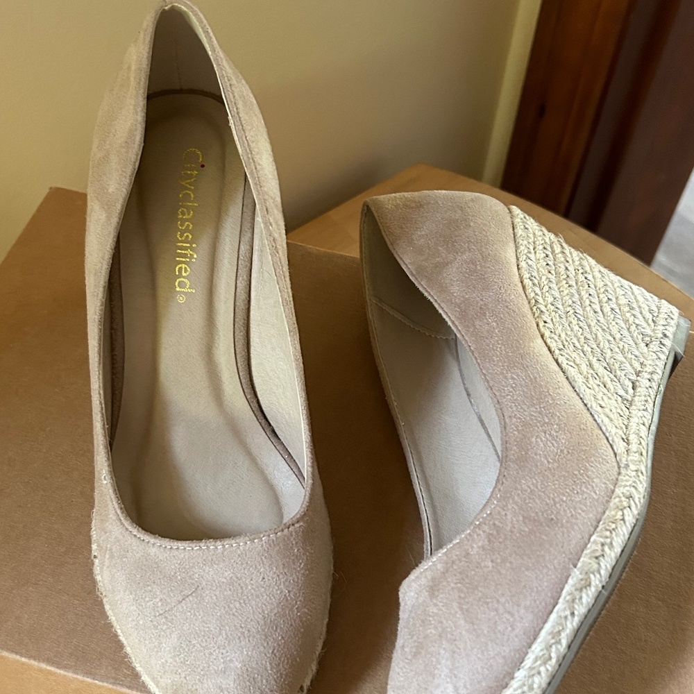 City Classified Espadrille Wedge shoes